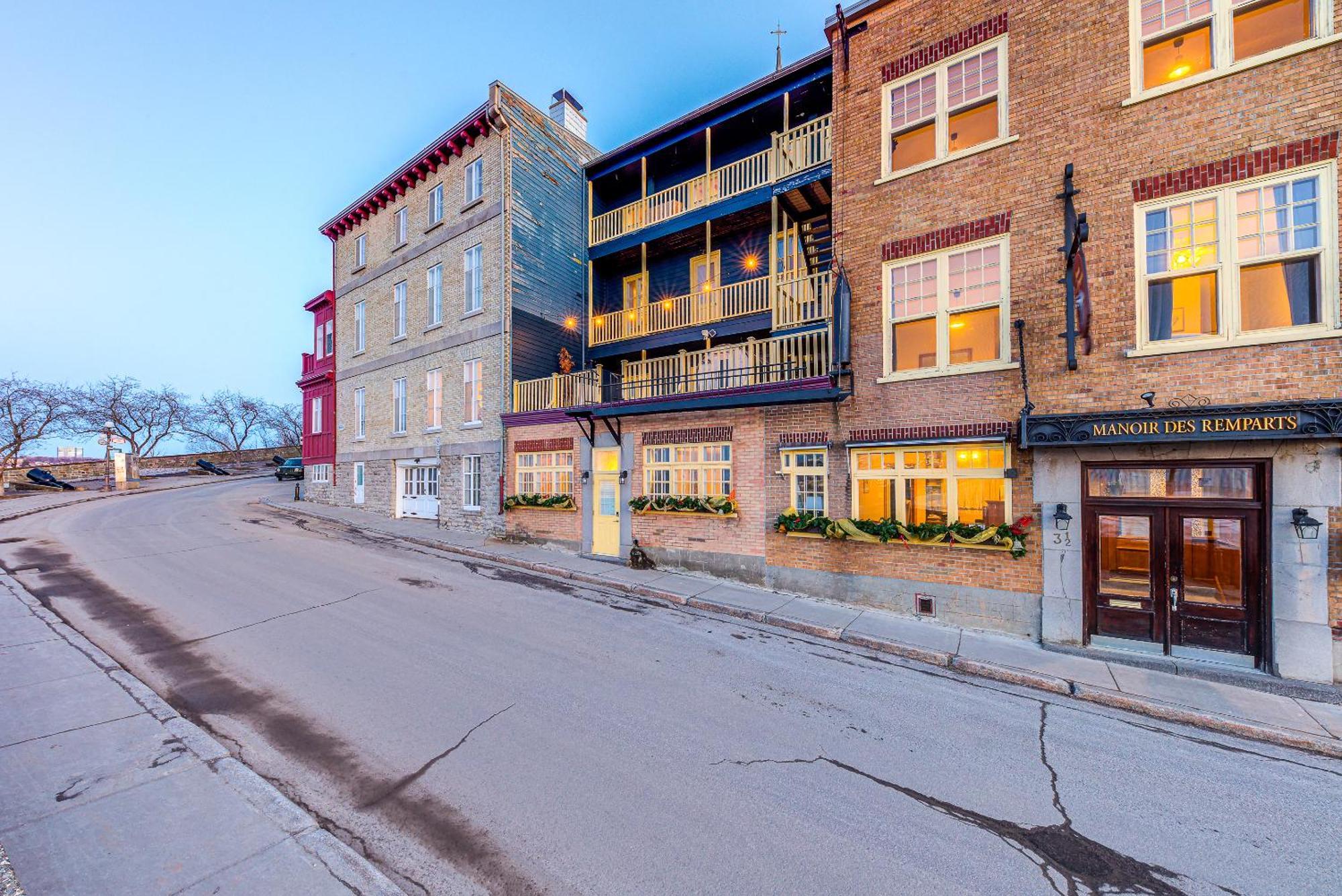 North House - Hotel Automatise Manoir Des Remparts Québec Buitenkant foto